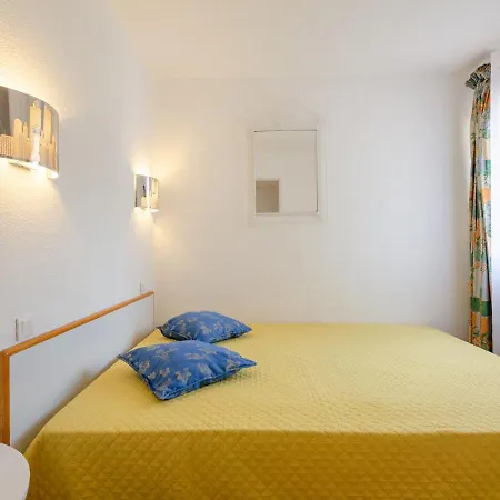 Les Coteaux De La Nartelle-23 By Interhome Daire *
